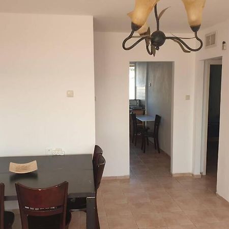 Family Apartment By The Sea ハイファ エクステリア 写真